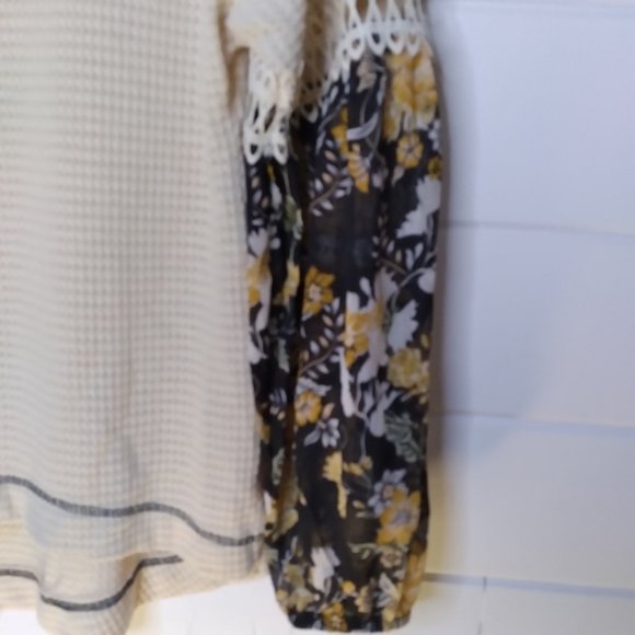 Hyba Womens Workout V-Neck Pink Workout Top Size Medium - Picture 2 of 10